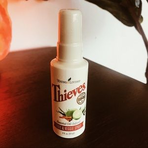 NEW Young Living Thieves Fruit & Veggie Spray